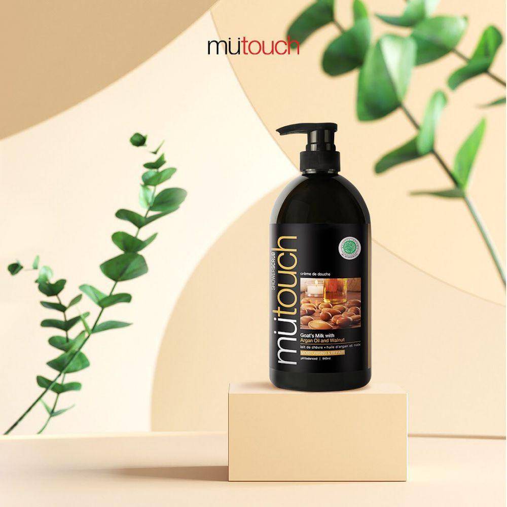 Mutouch Goat's Milk with Argan Oil and Walnut Shower Scrub (instagram.com/mutouch_indonesia)