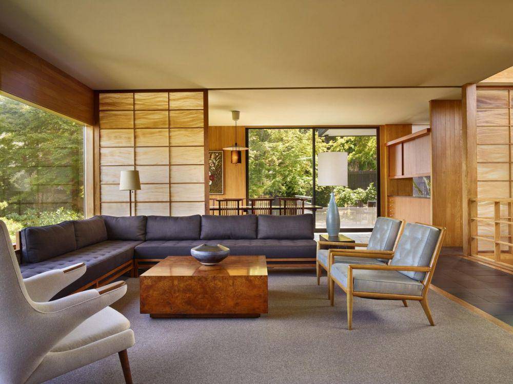 inspirasi ruang tamu dengan desain mid-century modern (olsonkundig.com)