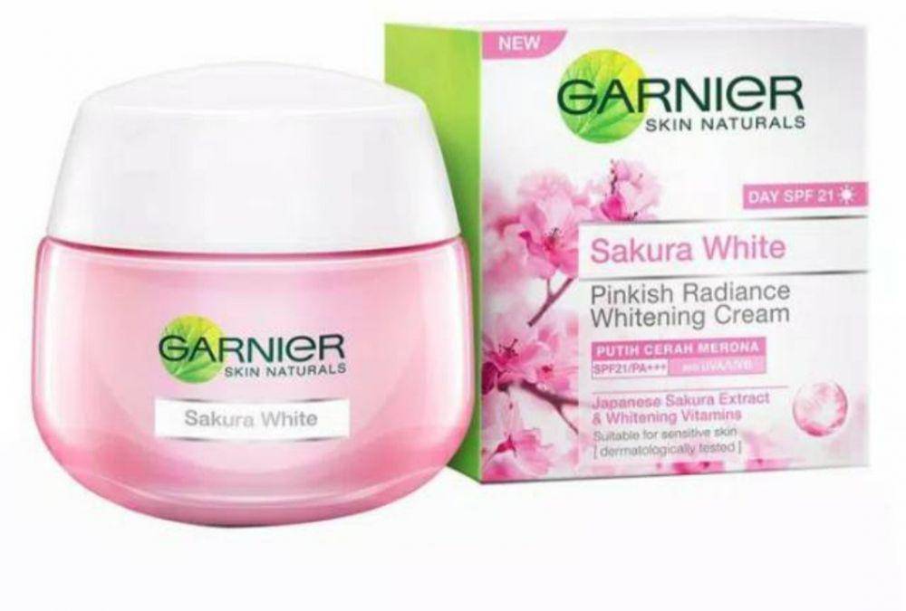 Garnier Sakura White Pinkish Radiance Whitening (shopee.co.id/toriana1)