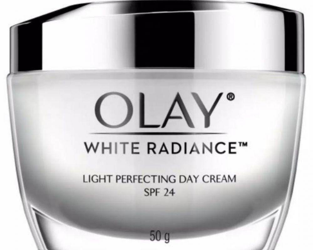 Olay White Radiance Light Perfecting Day Cream (shopee.co.id/deviantotaufiq)