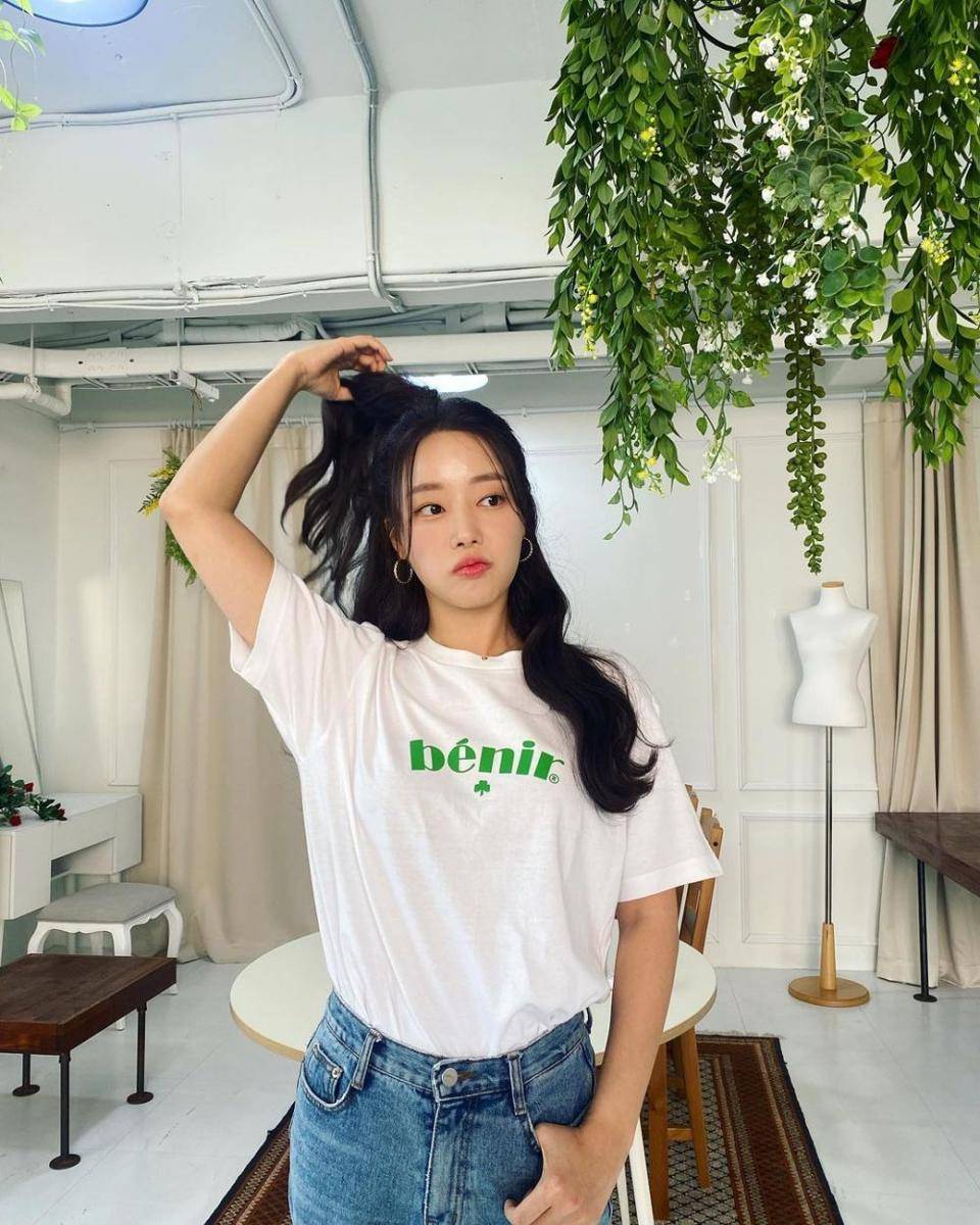 Go Woori (instagram.com/rainbowoori)