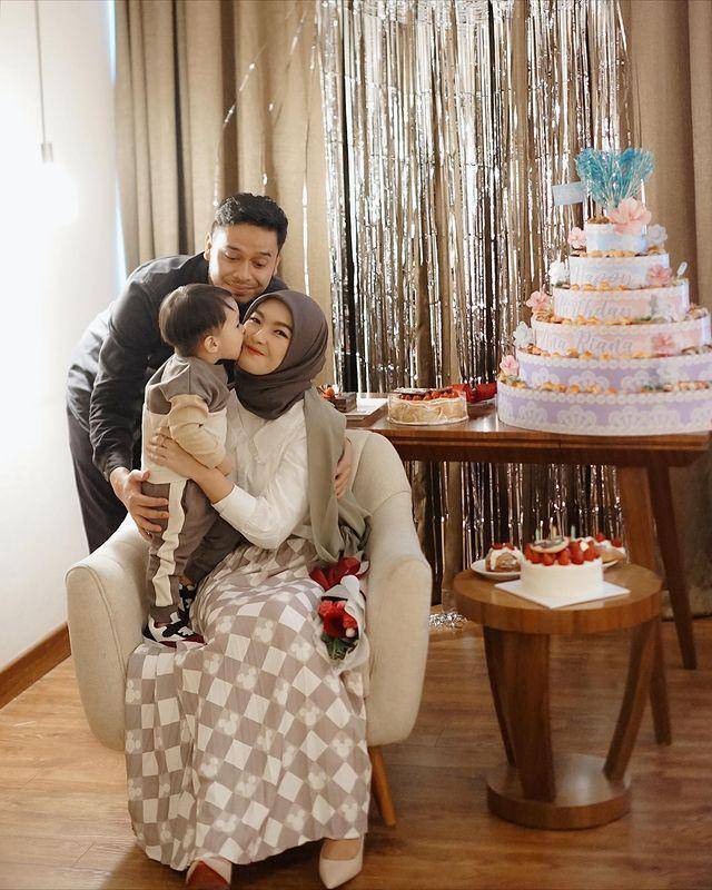 potret Ana Riana dan sahabat (instagram.com/anariana)