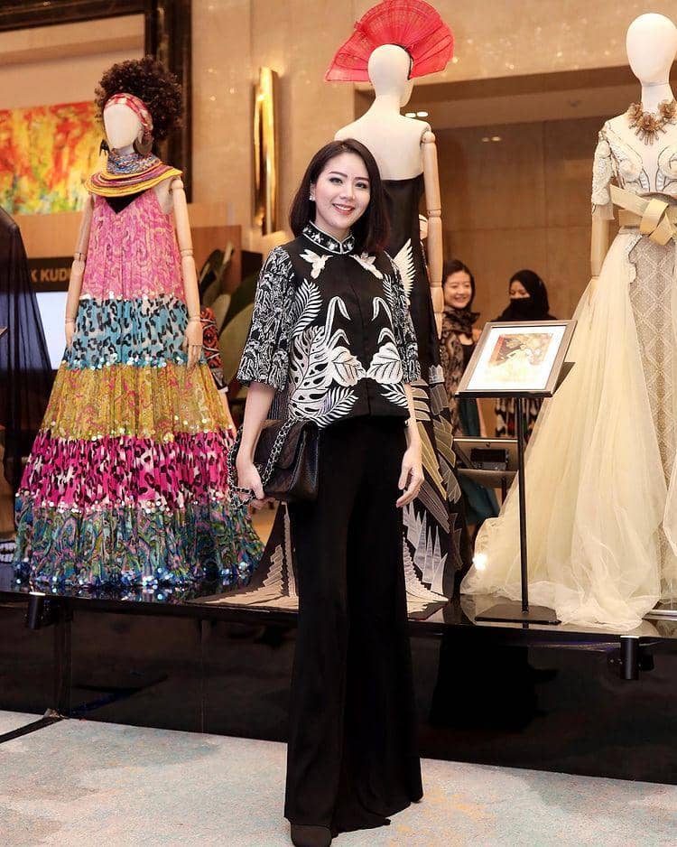 outfit anggun dan elegan ala TikTokers Agnes Jennifer (instagram.com/agnes_jennifer)