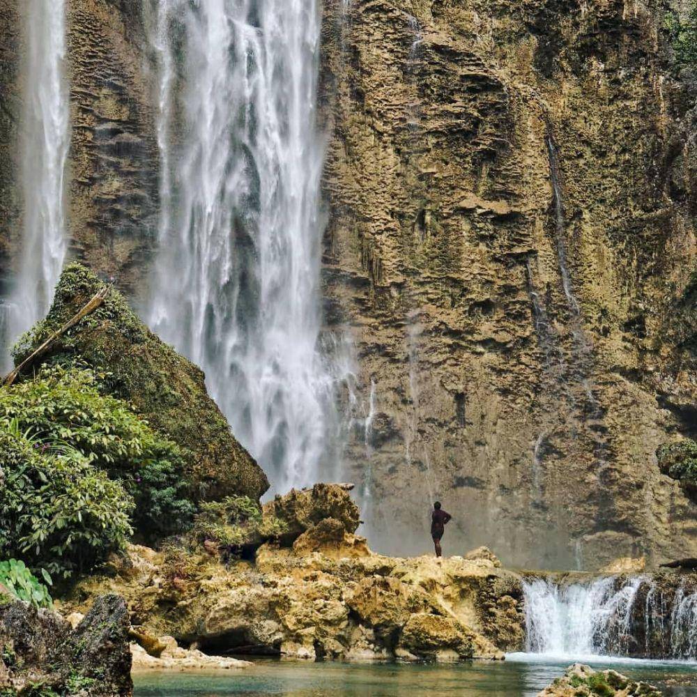 Potret Air Terjun Karawawi (instagram.com/isarahadiansah)