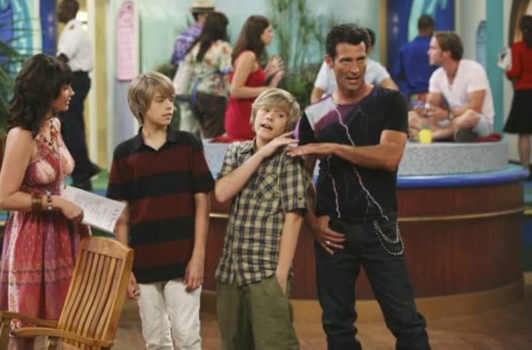 The Suite Life on Deck (dok. Disney Channel/The Suite Life on Deck)