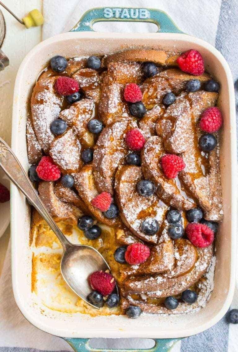 ilustrasi overnight french toast bake (wellplated.com)
