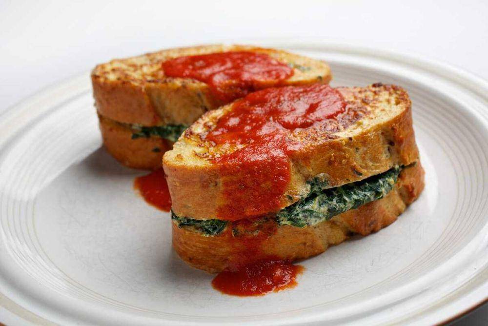 ilustrasi stuffed french toast (washingtonpost.com)