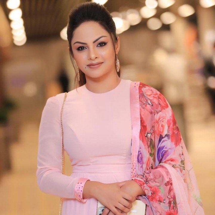 Shalani Tharaka (instagram.com/shalani.live)