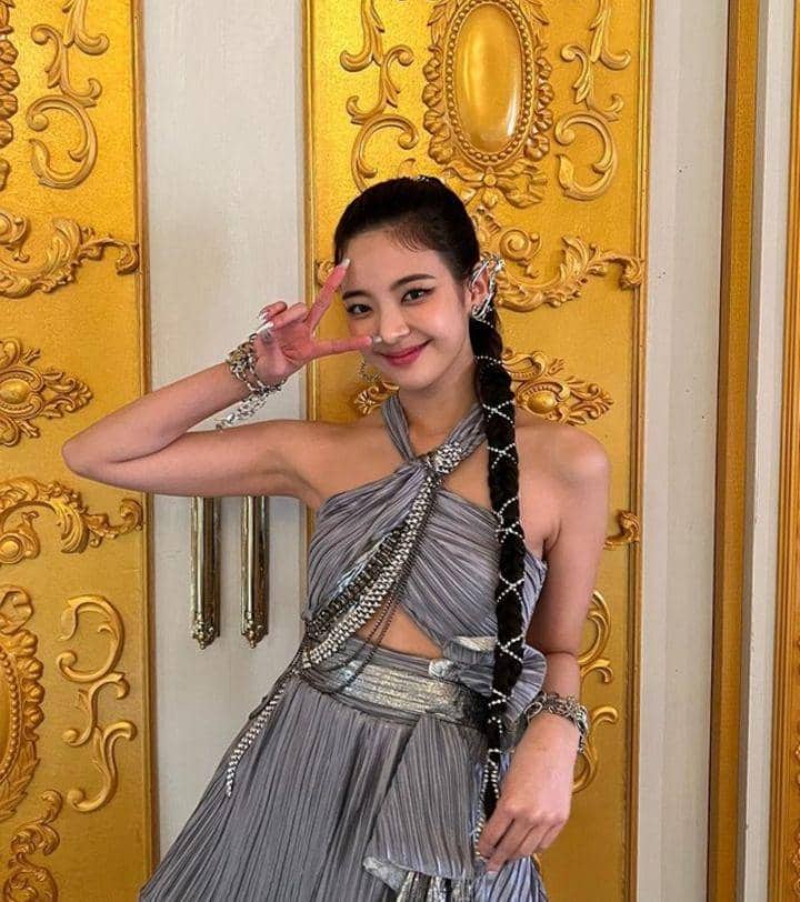 Gaya rambut ala member ITZY (instagram.com/itzy.all.in.us)