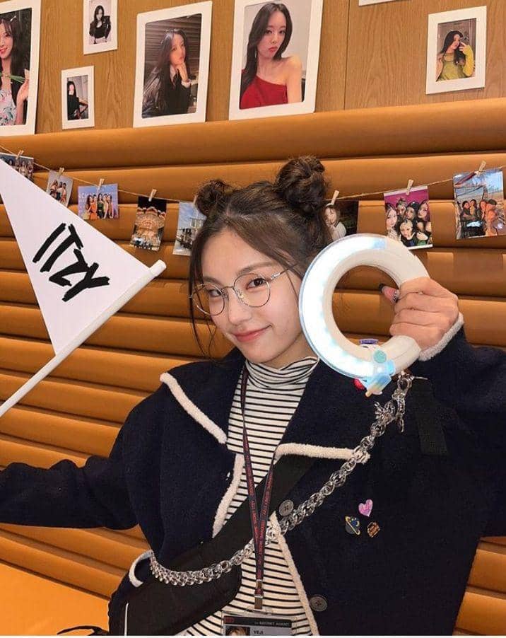 Gaya rambut ala member ITZY (instagram.com/itzy.all.in.us)