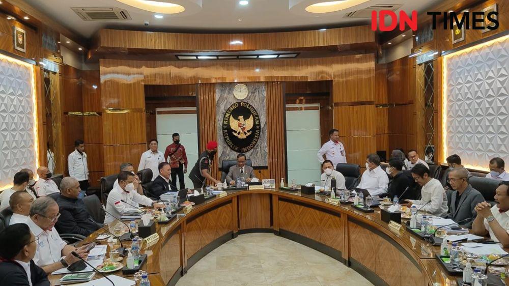 Baru LIB yang Mau Tanggung Jawab, PSSI dan Broadcaster Cuci Tangan?