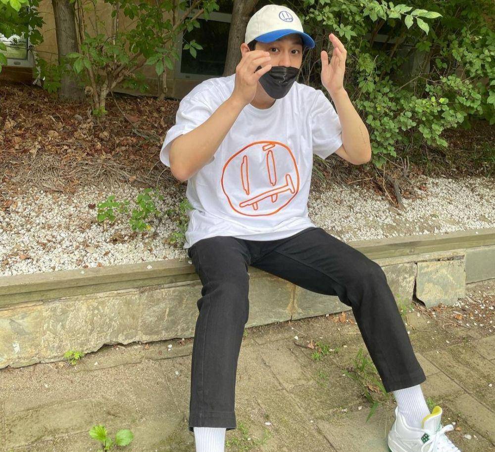 Kim Bum (instagram.com/k.kbeom)