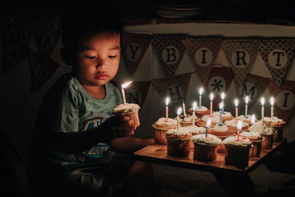 ulang tahun anak laki-laki (unsplash.com/Thanh Tran)