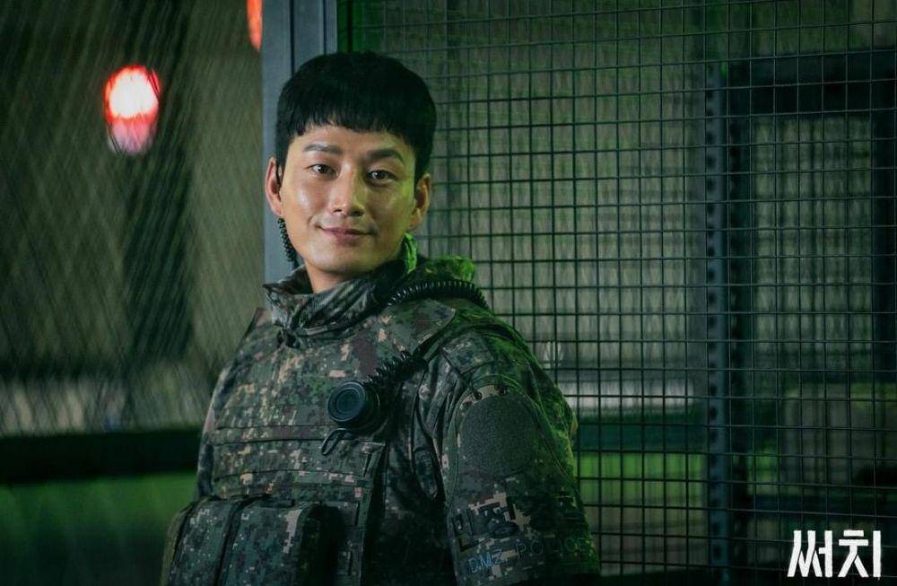 Lee Hyun Wook di drama Search (instagram.com/ocn_official_)
