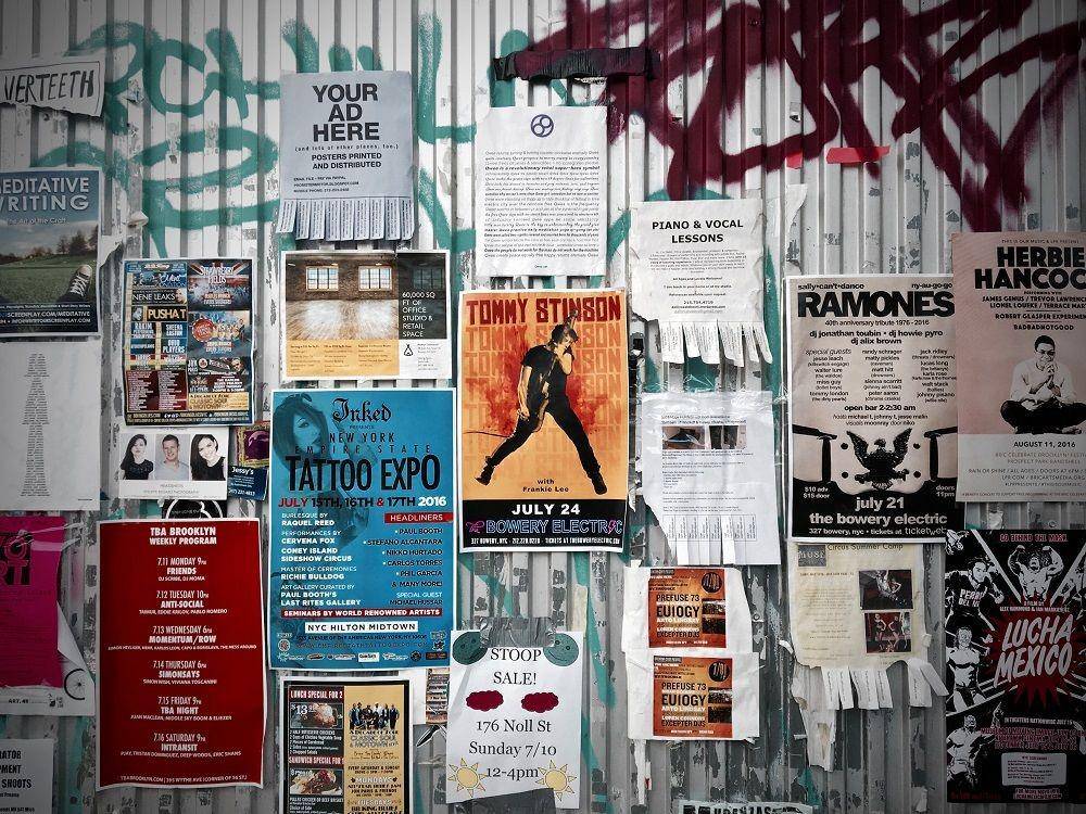 poster (unsplash.com/Yonghyun Lee)