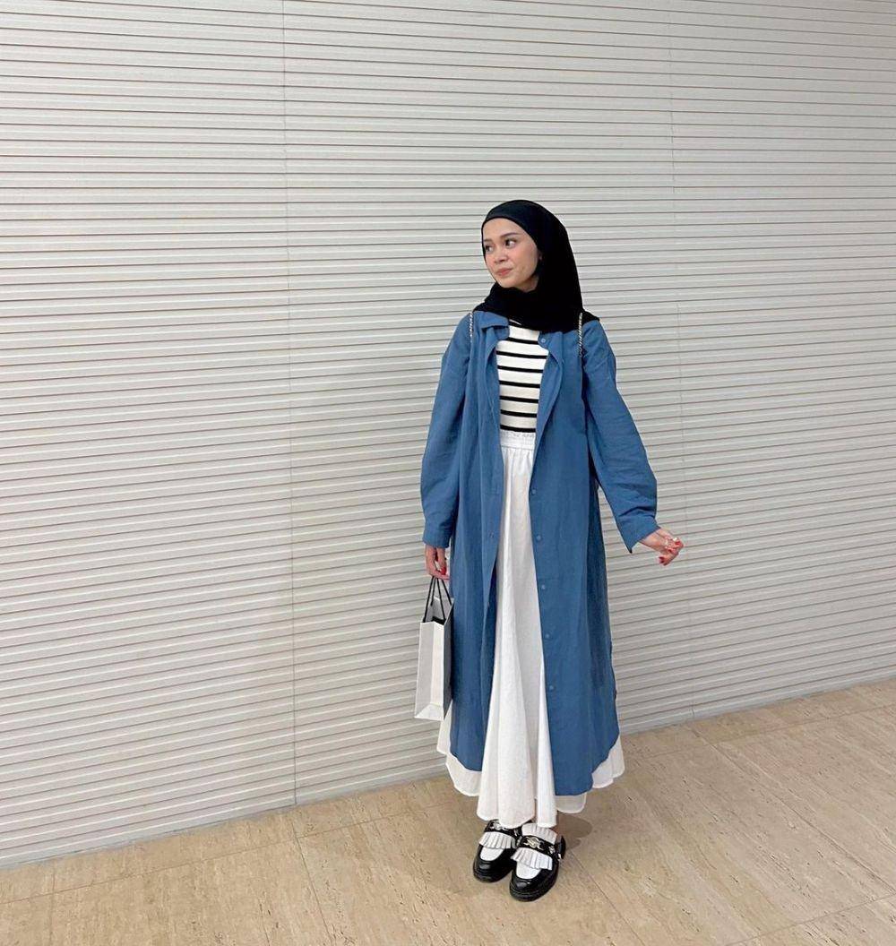 inspirasi OOTD ngantor untuk anak intern (instagram.com/yurezalina)