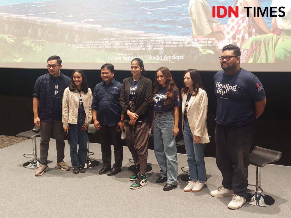 Sutradara dan pemain series Healing Trip pada Rabu (12/10/2022) (IDN Times/Erfah Nanda)