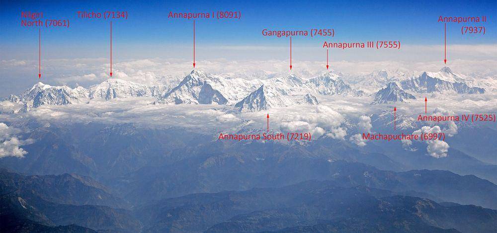 beberapa puncak Gunung Annapurna (Solundir, CC BY-SA 3.0, via Wikimedia Commons)