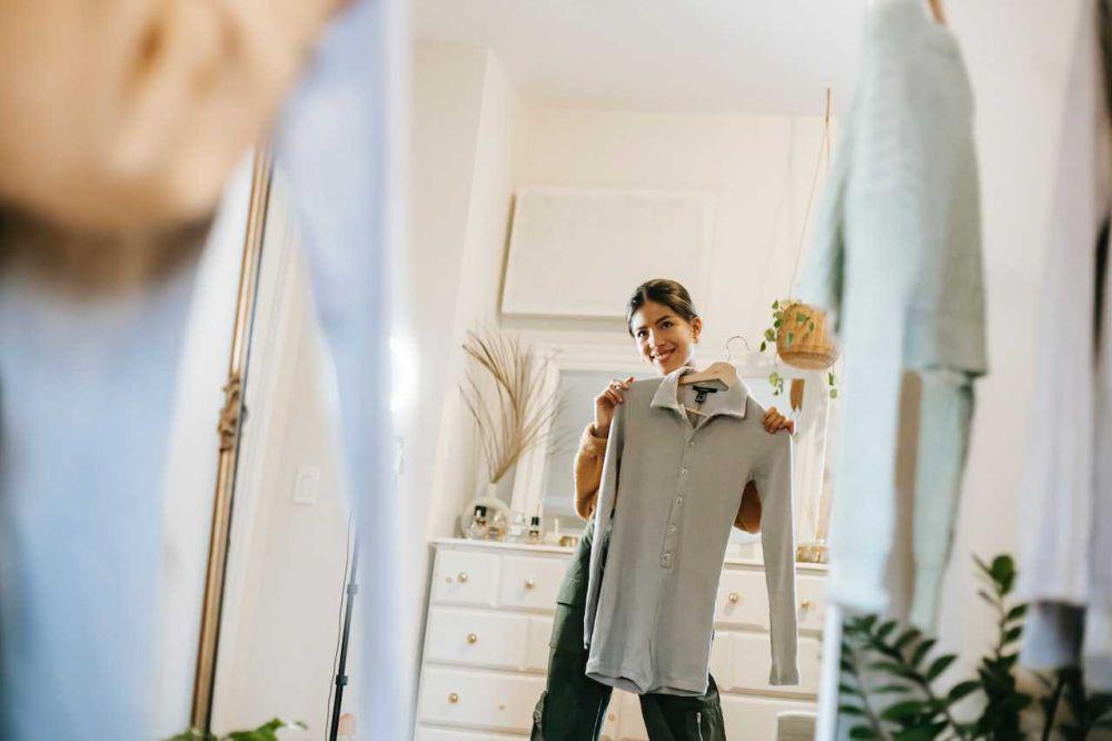5 Tips Tampil Keren meski Cuma Punya Sedikit Pakaian, Pede Aja