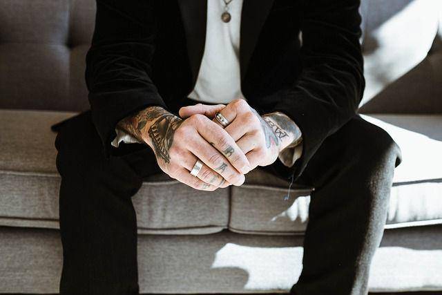 Ilustrasi cincin di jari telunjuk kiri (pixabay.com/StockSnap)
