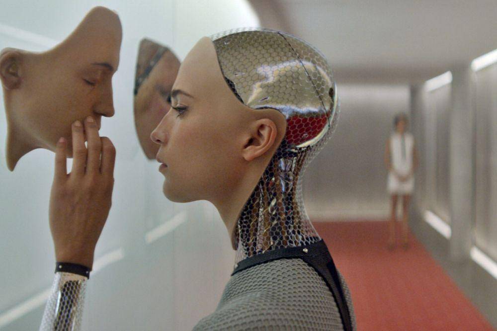 Alicia Vikander dalam film Ex Machina (dok. A24/Ex Machina)