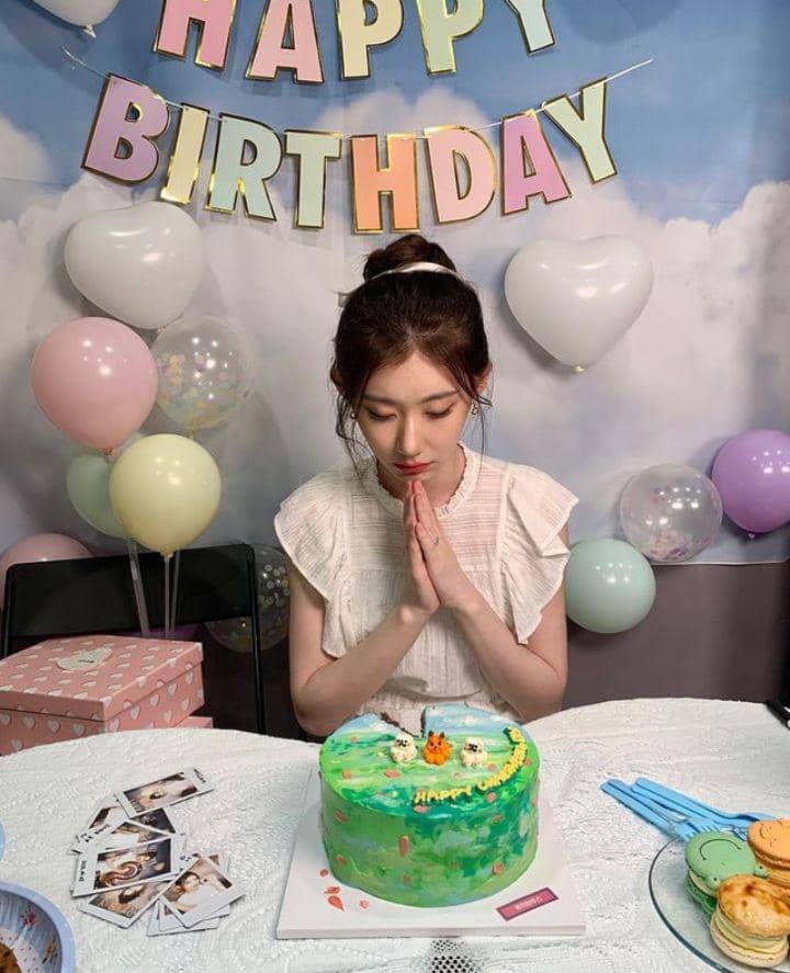 Gaya rambut ala member ITZY (instagram.com/itzy.all.in.us)
