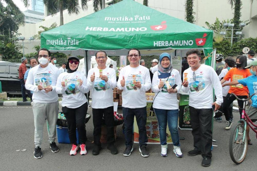 Pertamina berkolaborasi dengan Himpunan Keluarga Maluku Utara (HIKMU), dan Kemendes PDTT menggelar pentas seni budaya Maluku Utara di kawasan Car Free Day (CFD) Bundaran Hotel Indonesia, Jakarta, Minggu (9/10). (Dok. Pertamina)