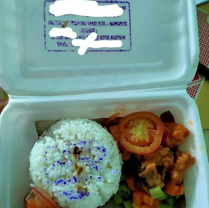 momen kocak saat bawa bekal (instagram.com/lucukok_)