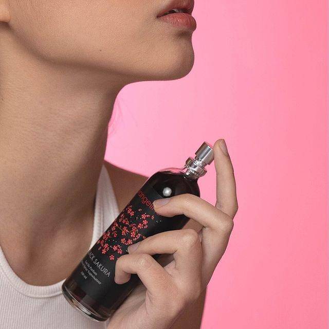 Ilustrasi parfum Black Sakura (instagram.com/evangeline.id)