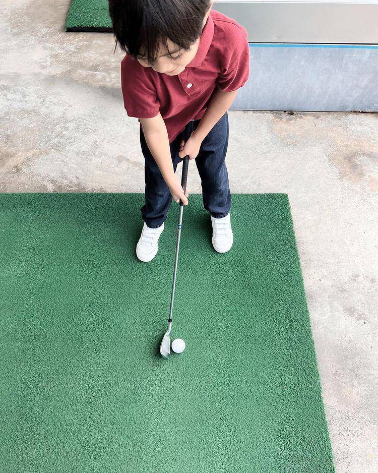 Sekala main golf (instagram.com/ayudiac)