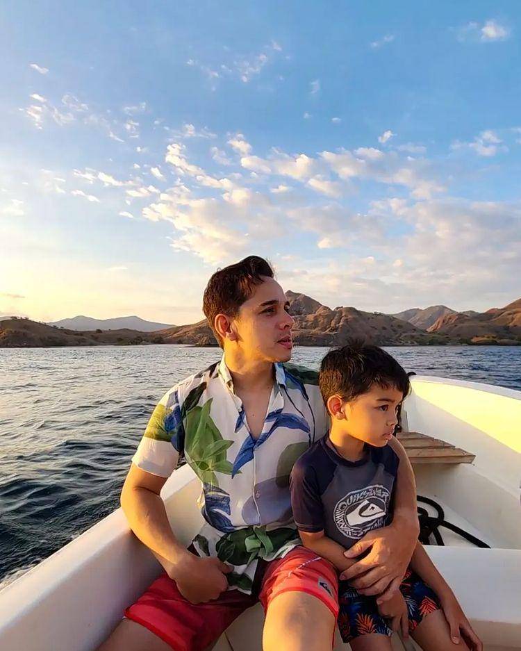 potret Rionaldo Stockhorst dan sang putra (instagram.com/rio.stockhorst)