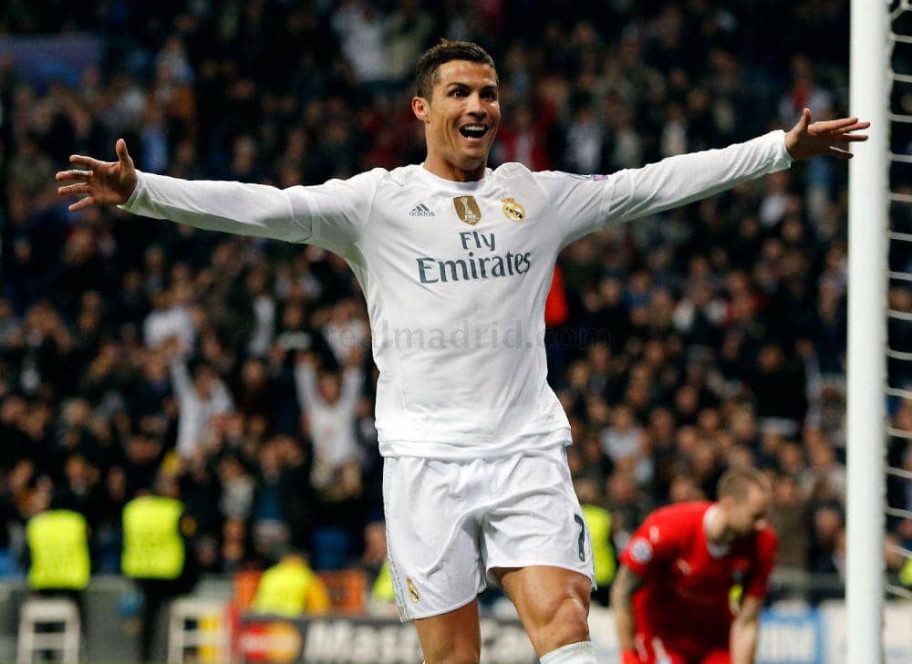 Cristiano Ronaldo cetak hattrick hanya dalam waktu 11 menit untuk Real Madrid dalam kemenangan 8-0 melawan Malmo FF pada 8 Desember 2015. (realmadrid.com)