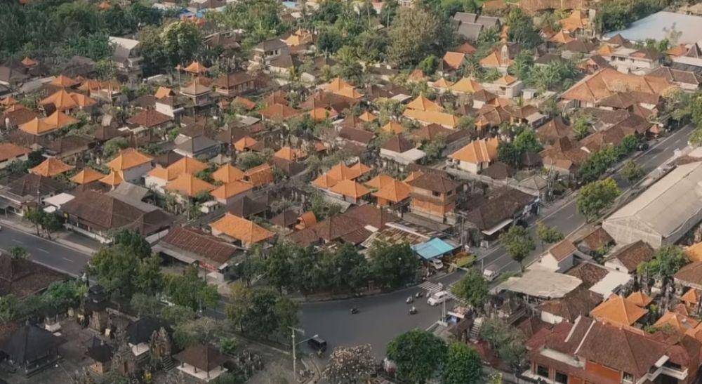 Desa Batuan tampak dari udara. (YouTube.com/Pemerintah Desa Batuan)