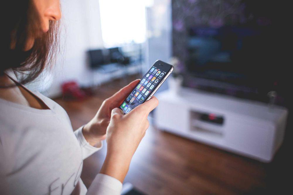 5 Tips Hadapi Pacar saat Marah Hobi Blokir Nomormu, Jangan Didiamkan!