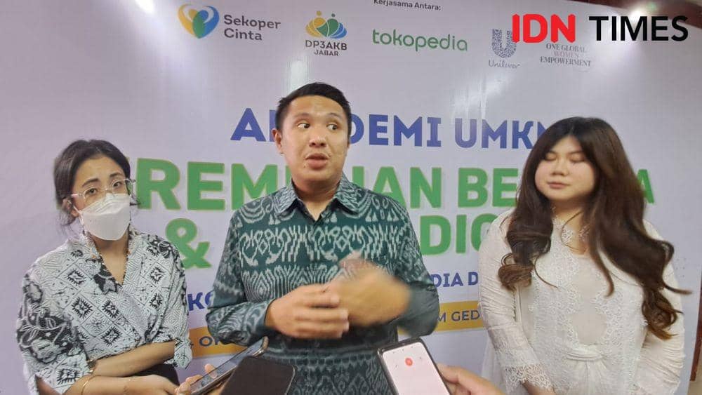 Kepala Divisi Kebijakan Publik dan Hubungan Pemerintah Daerah Tokopedia, Emmiryzan (IDN Times/Azzis Zulkhairil)