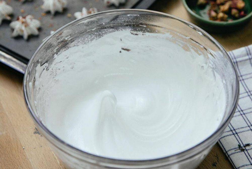ilustrasi milk cream (pexels.com/Katerina Holmes)