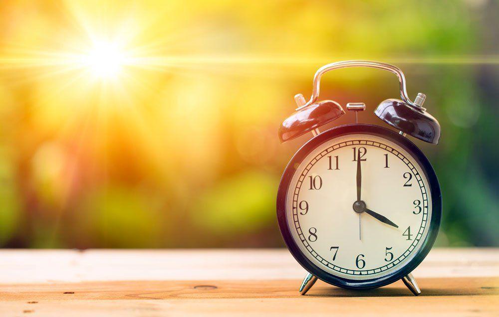 Menerapkan '4AM Rule', Kunci Kesuksesan Bangun Pagi