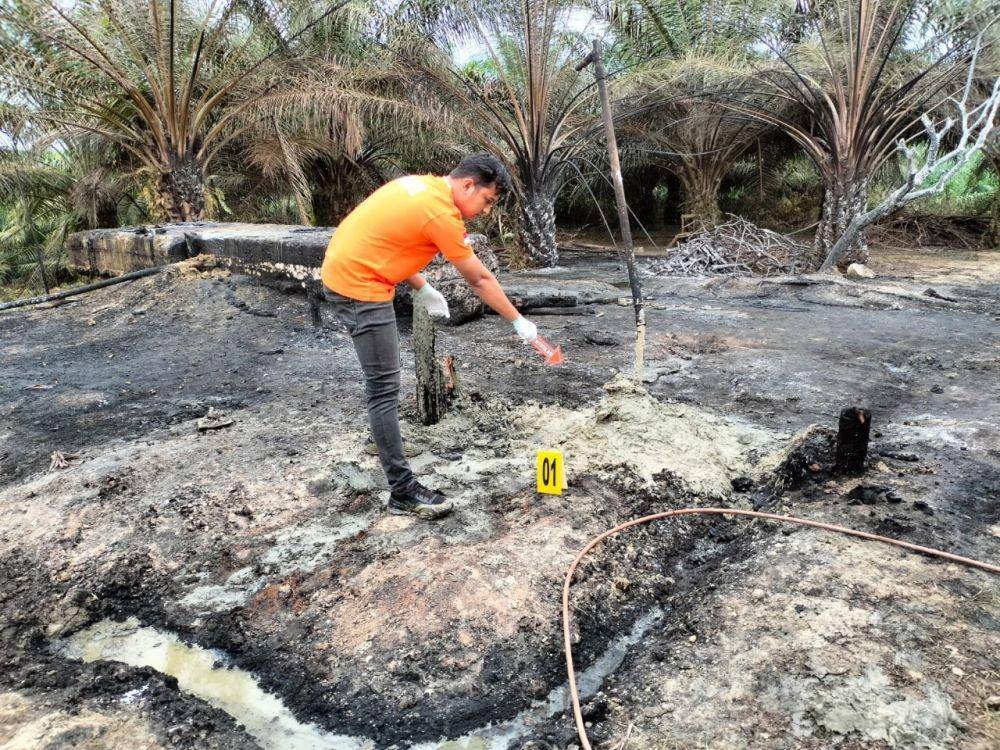 Sumur minyak peninggalan Belanda di Kabupaten Aceh Timur, terbakar. (Dokumentasi Humas Polres Aceh Timur untuk IDN Times)