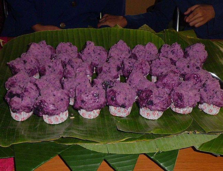 Kue mangkok (commons.wikimedia.org/Famuji Widodo)