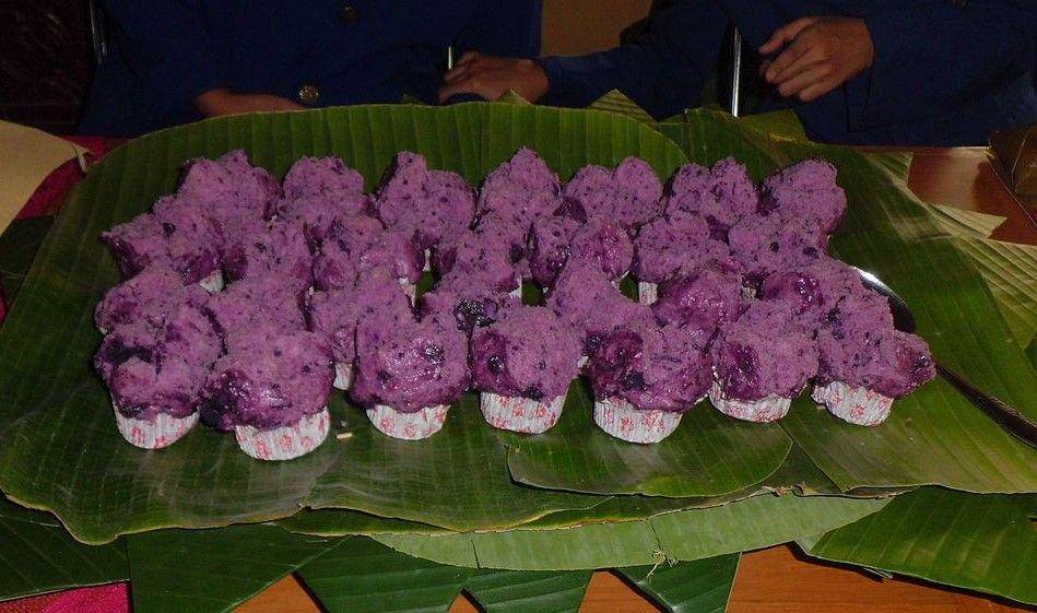 Kue mangkok (commons.wikimedia.org/Famuji Widodo)