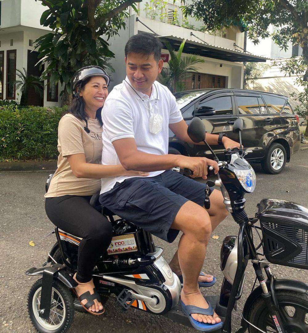 potret Tata Janeeta dan sang suami (instagram.com/tatajaneetaofficial)