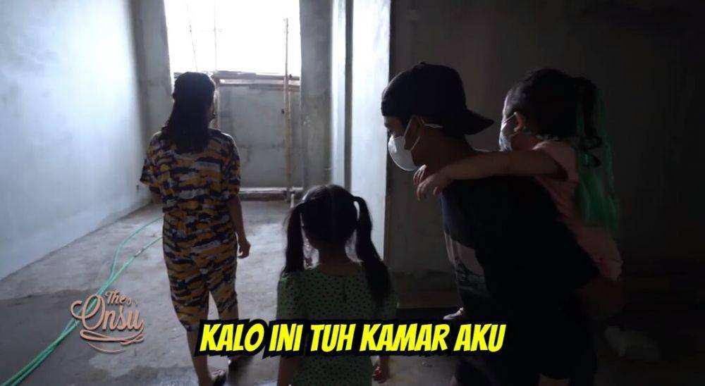 Sarwendah room tour rumah baru. (dok. youtube.com/The Onsu Family)