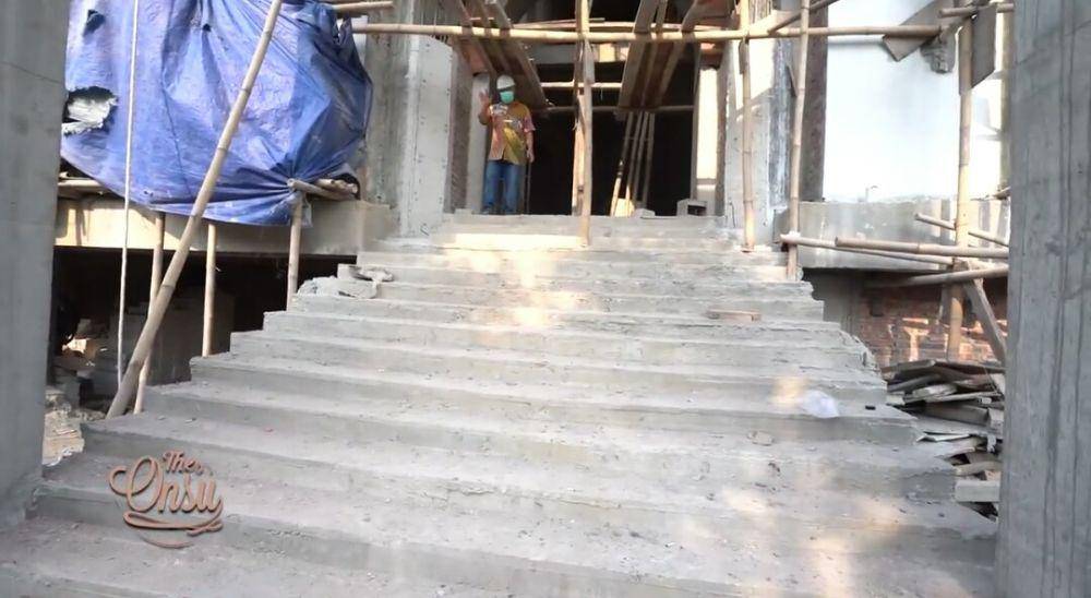 Sarwendah room tour rumah baru. (dok. youtube.com/The Onsu Family)