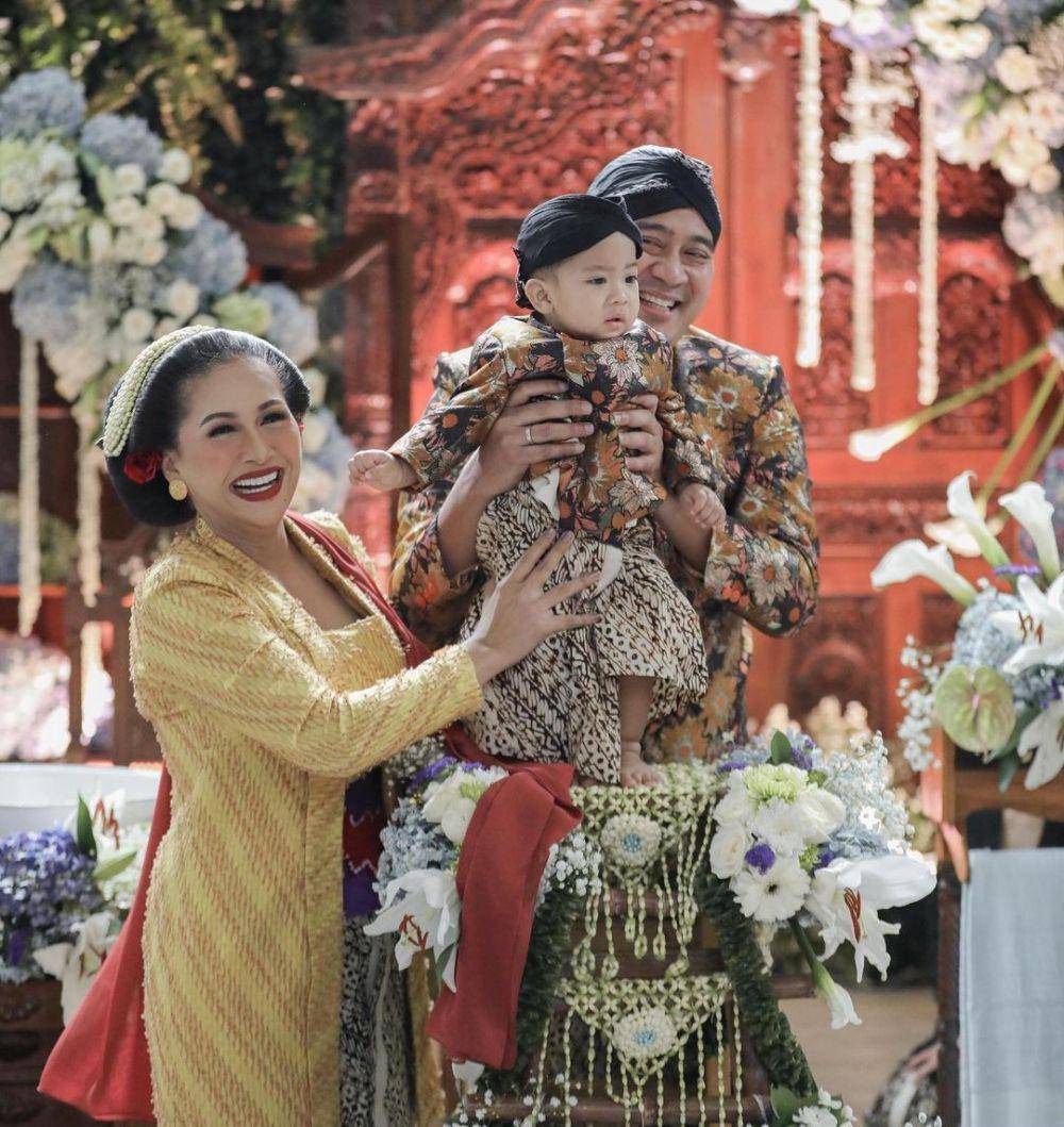 potret Tata Janeeta dan sang suami (instagram.com/tatajaneetaofficial)