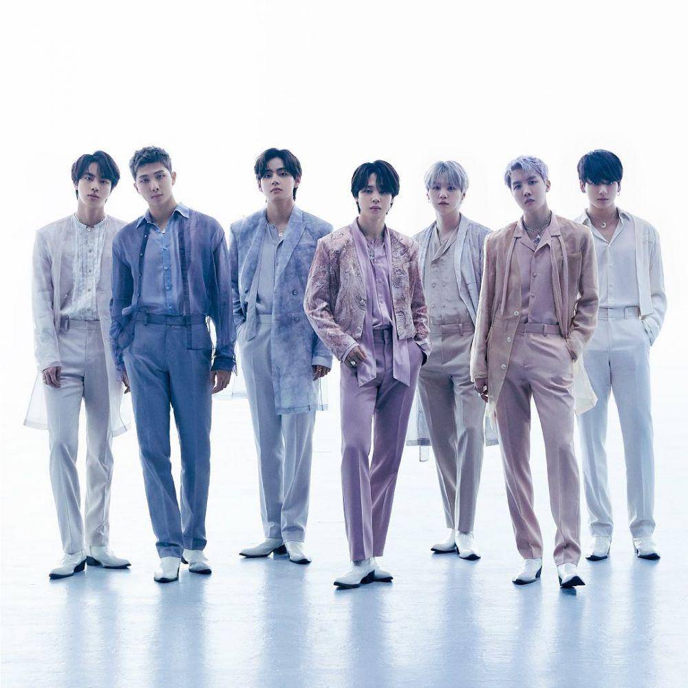 BTS (instagram.com/bts.bighitofficial)