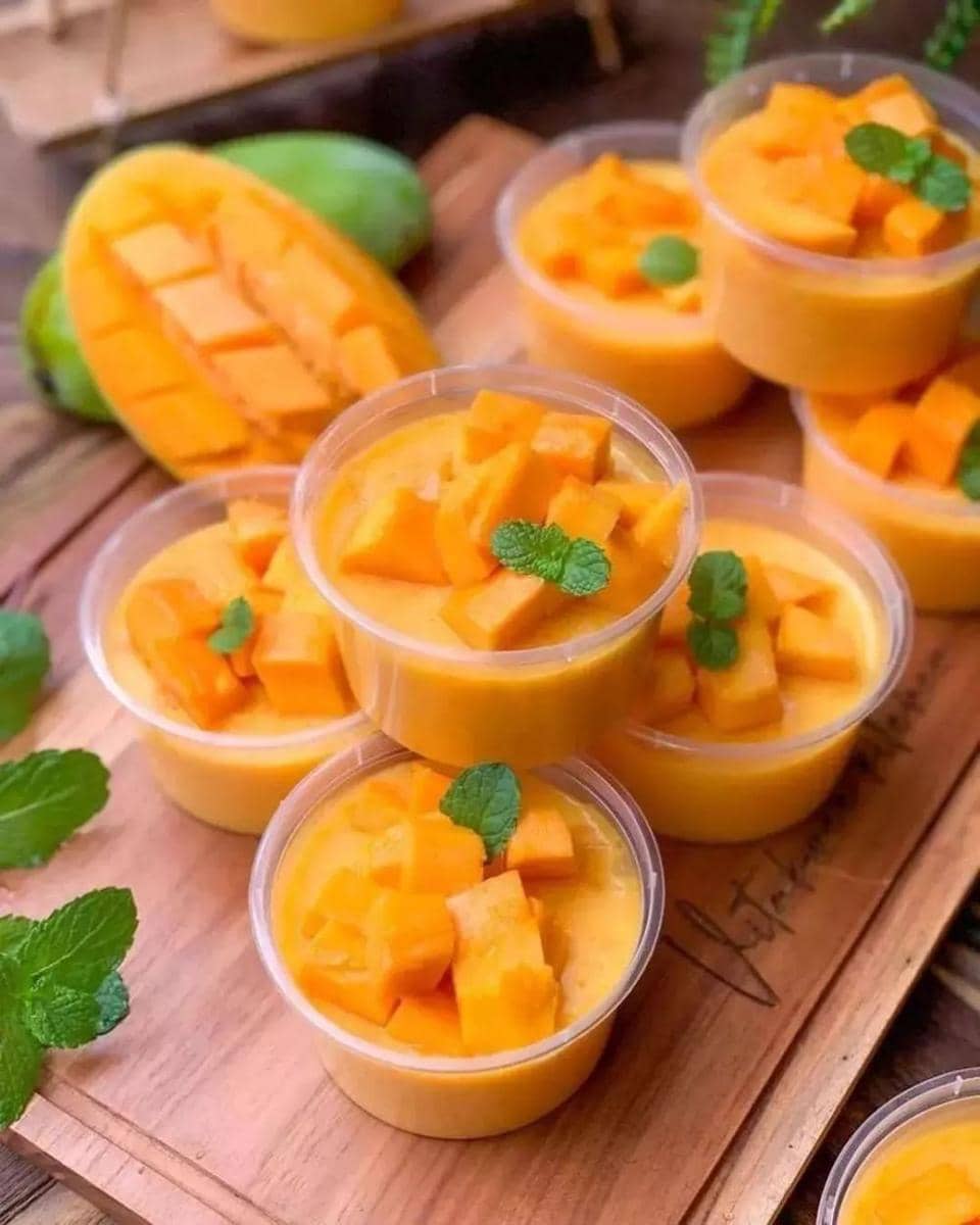 puding mangga sutra (instagram.com/vitakwee)