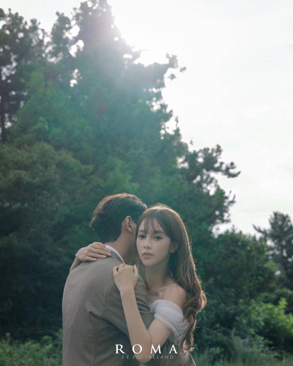 Ayumi dan pasangannya (instagram.com/iqaymiq)