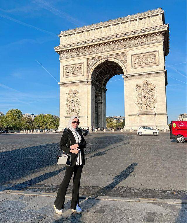Liburan Erin Taulany di Paris (instagram.com/erintaulany)