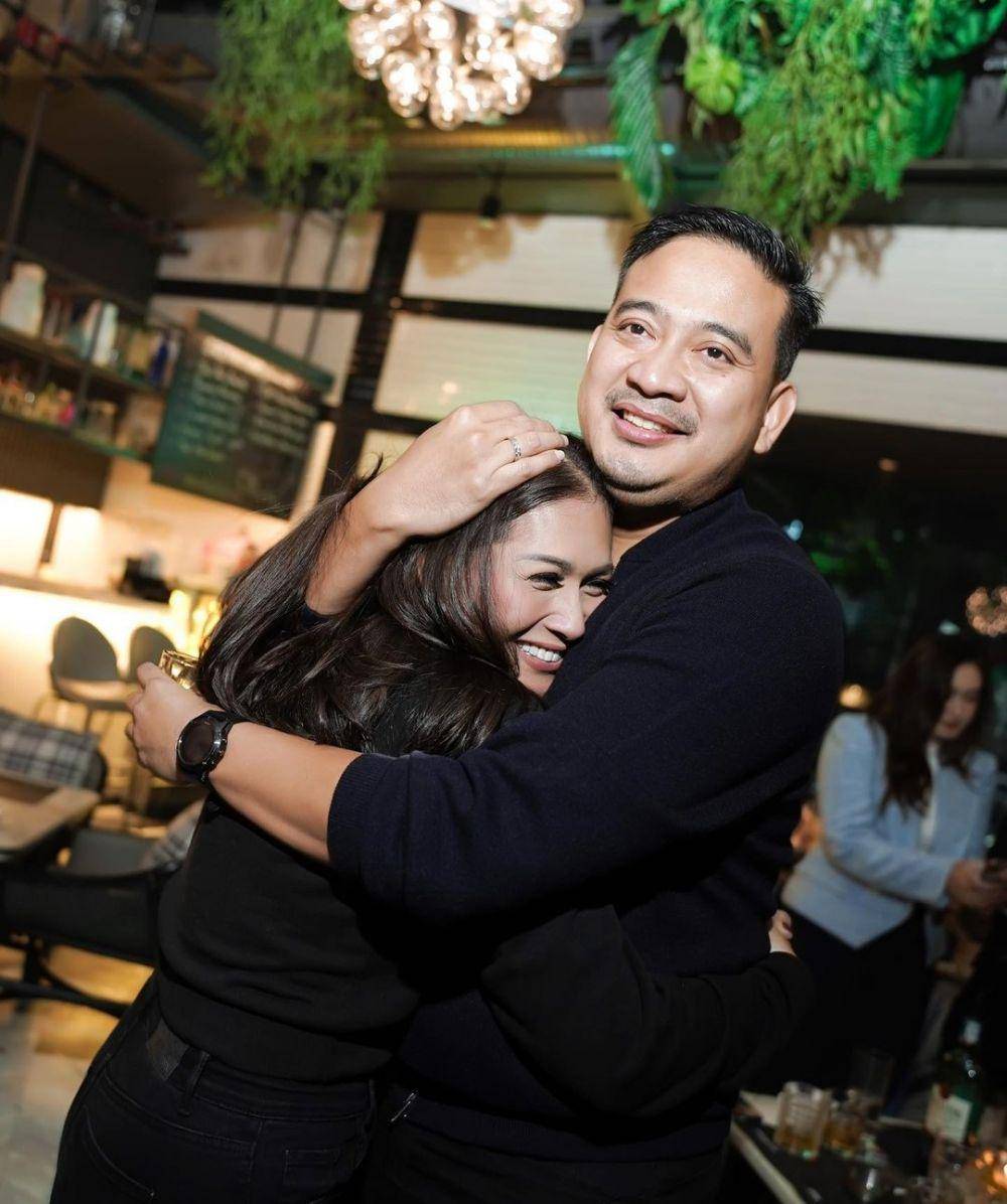 potret Tata Janeeta dan sang suami (instagram.com/tatajaneetaofficial)
