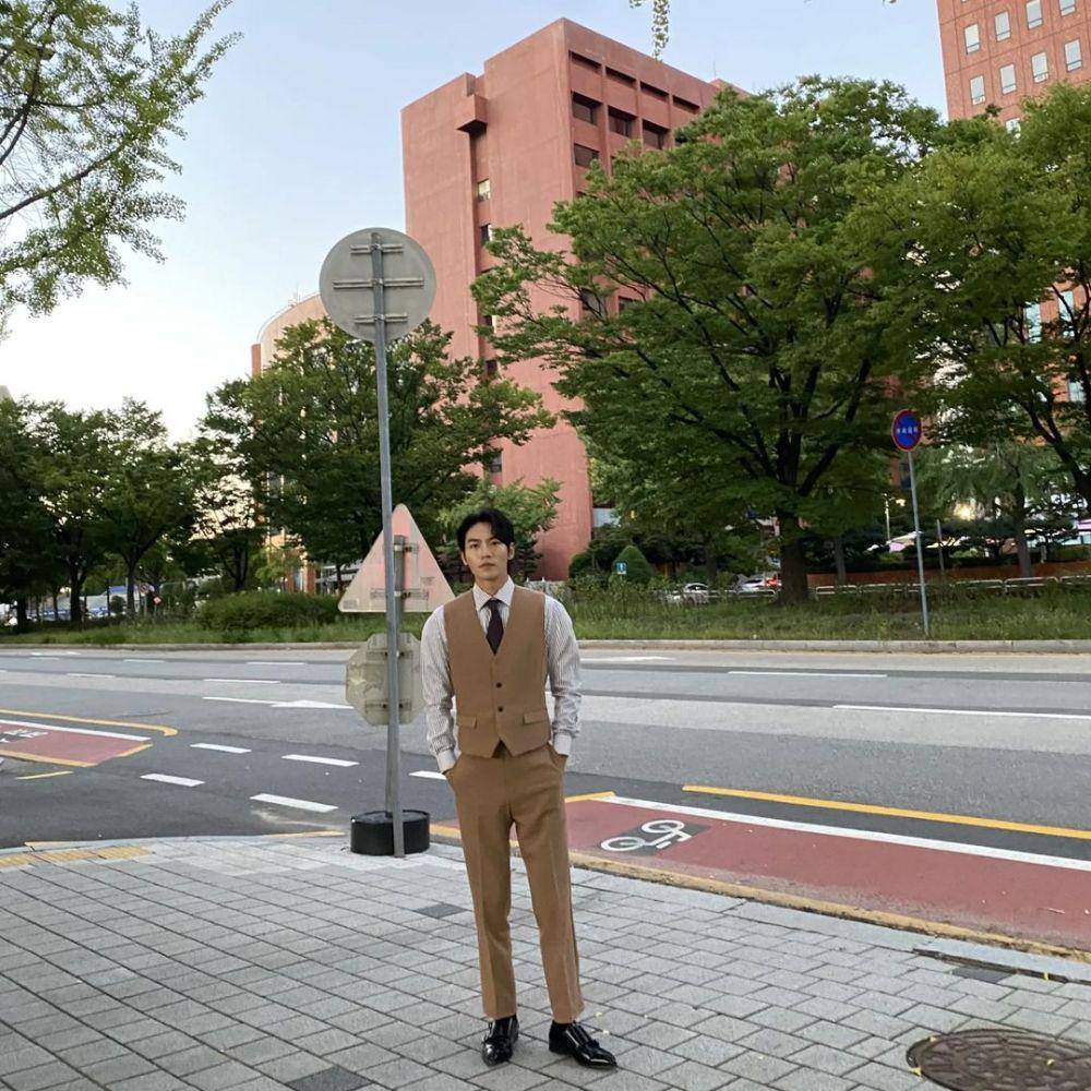 Yu Hwan (instagram.com/onlyuhwan)